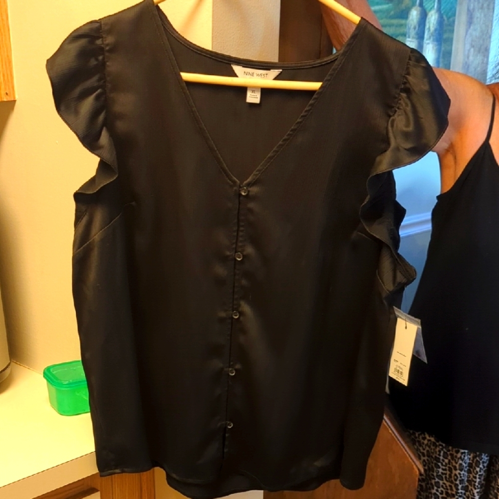 Nine West Black Ruffled V-Neck Blouse